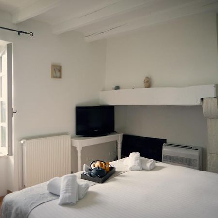 Hotel Restaurant Clos Des Sullys Montclus  Εξωτερικό φωτογραφία
