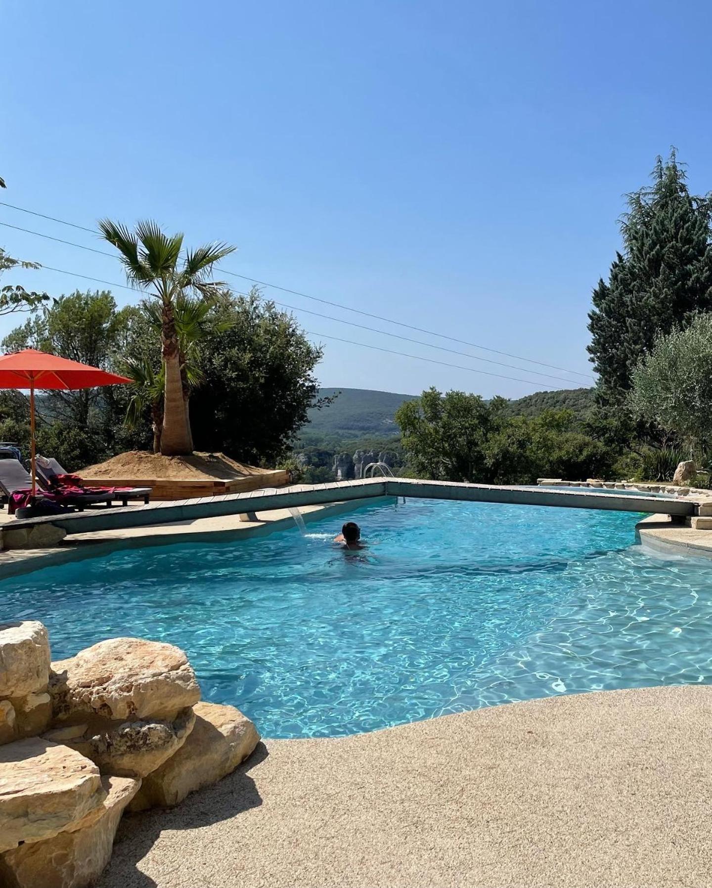 Hotel Restaurant Clos Des Sullys Montclus  Εξωτερικό φωτογραφία