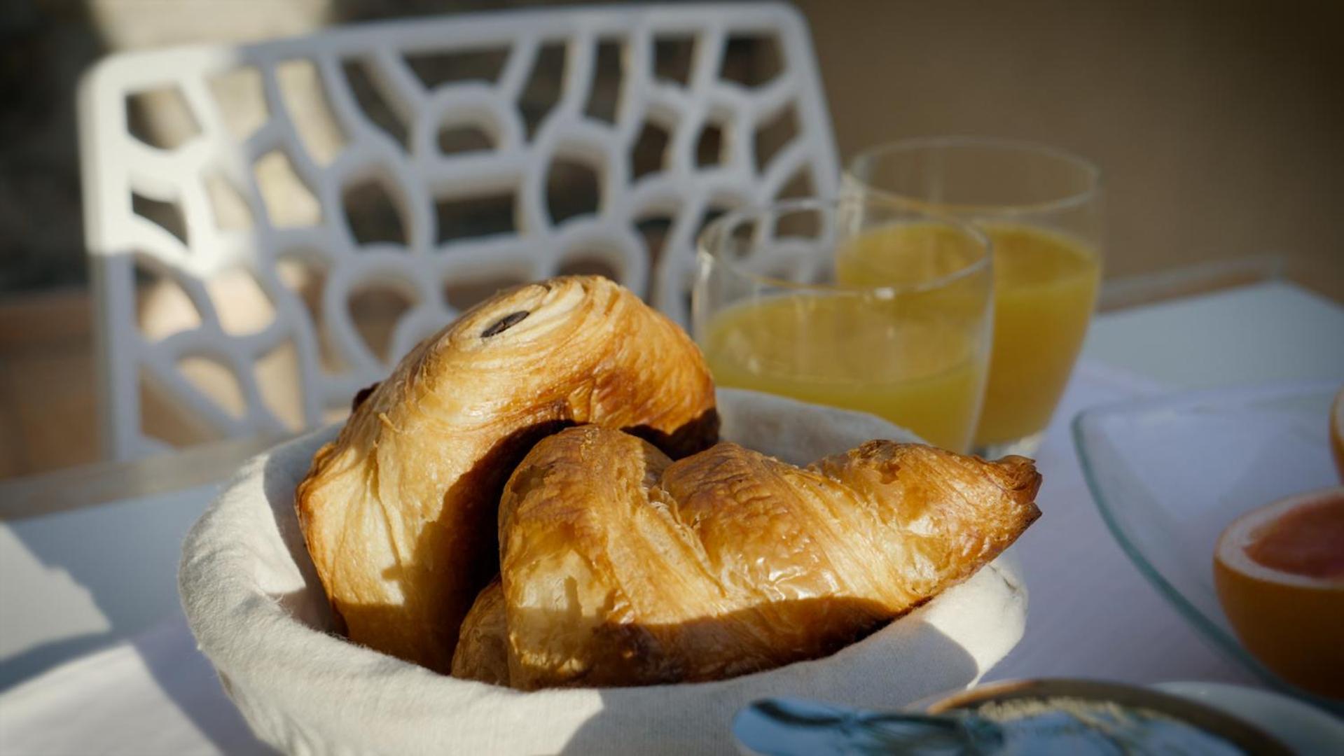 Hotel Restaurant Clos Des Sullys Montclus  Εξωτερικό φωτογραφία