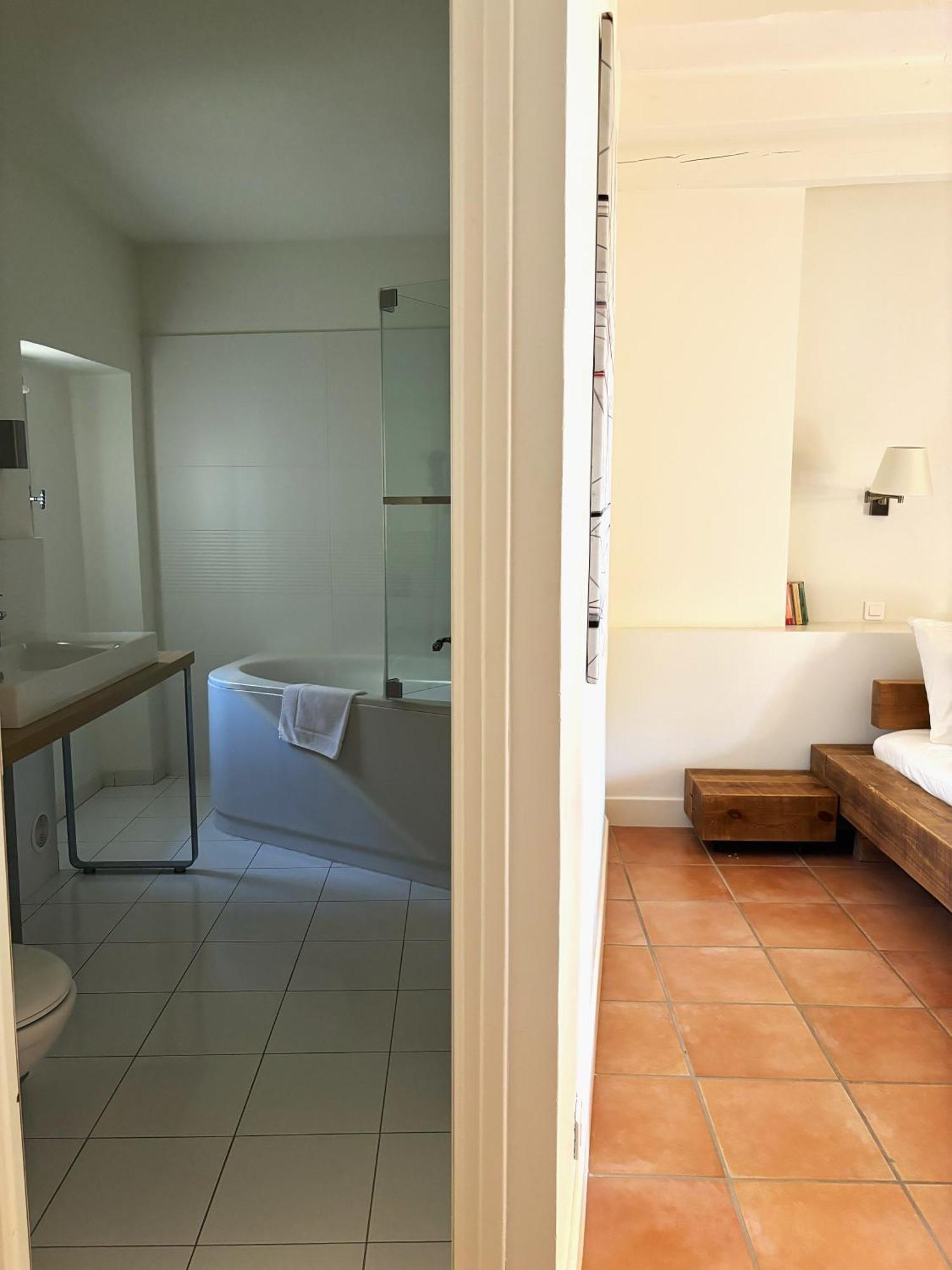 Hotel Restaurant Clos Des Sullys Montclus  Εξωτερικό φωτογραφία